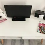 Black And White Apartman