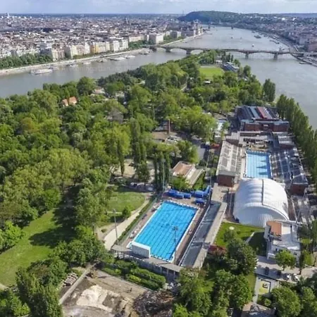 アパート Black And White ブダペスト