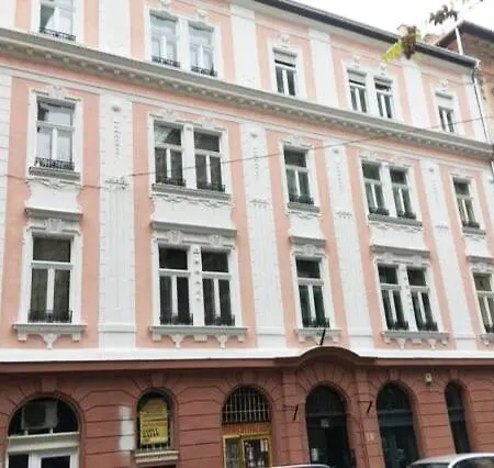 Apartmán Black And White *