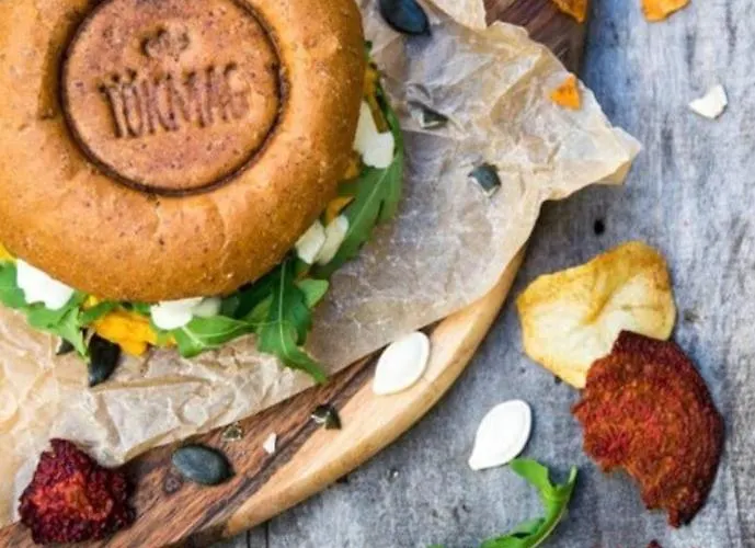 Black And White Apartament *