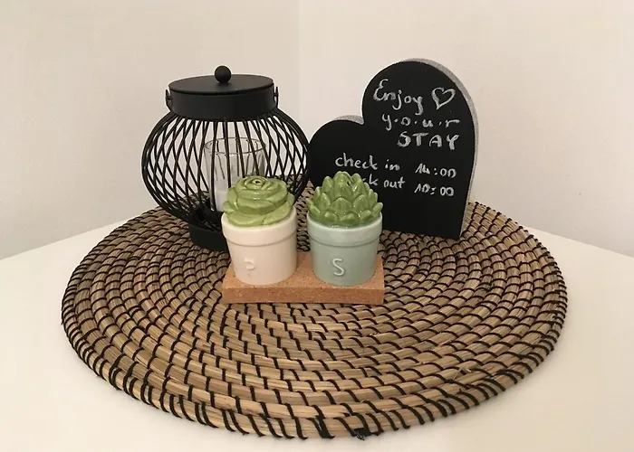 Apartament Black And White