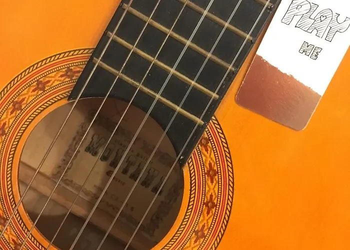 Black And White * Budapesta