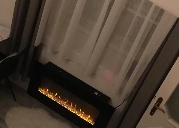 Black And White Apartament *