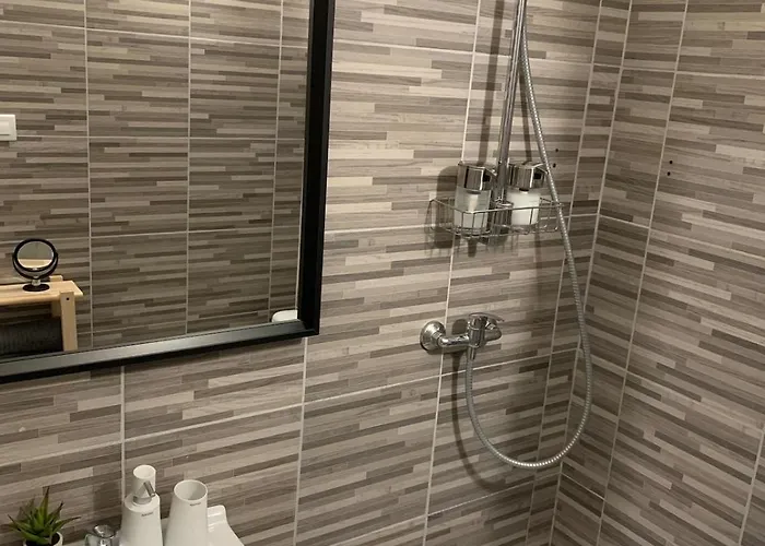 Black And White Apartament