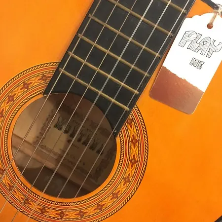 Black And White * بودابست