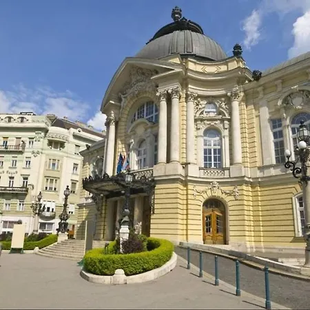 Black And White Appartamento Budapest